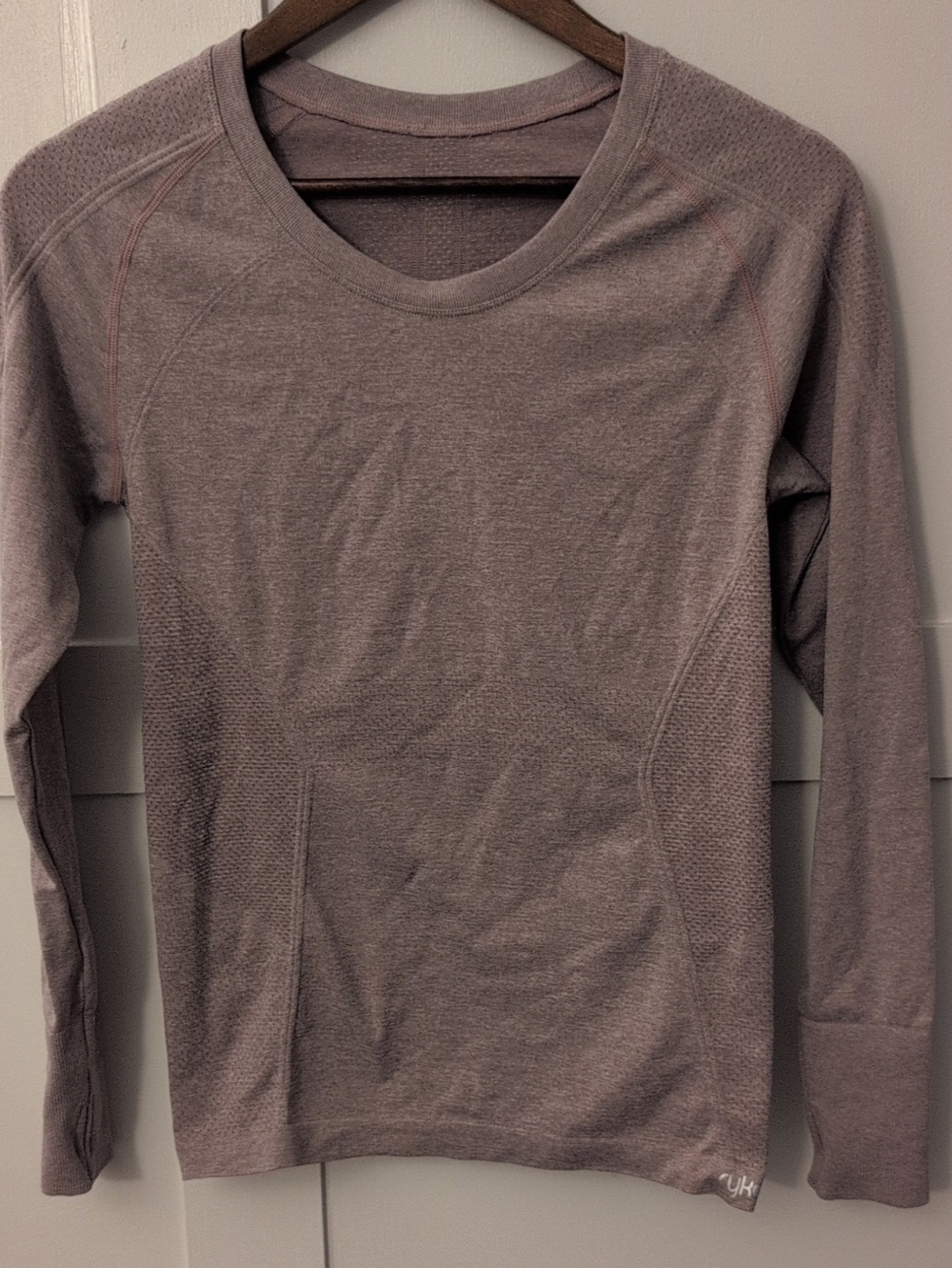 Ryka Long-Sleeve Seamless Crewneck Top - Mauve